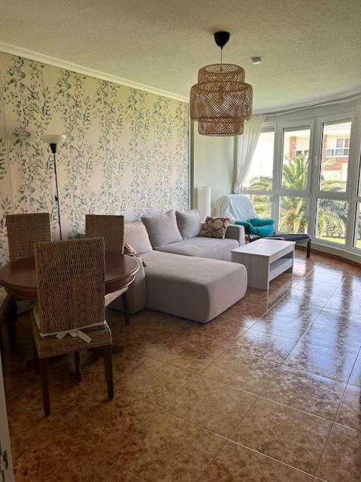 Playa De Berria -Apartamento Con Piscina Y Vistas Al Mar Сантонья Екстер'єр фото